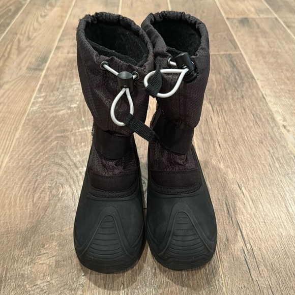 Kamik Kid’s Black Snow Boots Size 2 - Picture 2 of 6